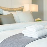 Charles Hope Apartments With Fresh Bed Linen And Towels